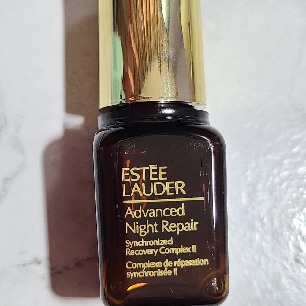Advanced Night Repair - Picture 3 of 8